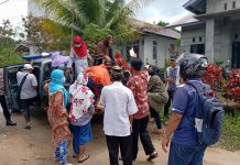 Tingkatkan Capaian Vaksinasi Polsek Ngabang Lakukan Jemput Bola