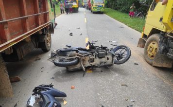 Salib Kendaraan Parkir, Pengendara Motor Tewas Dihantam Dump Truck Dari Arah Belawanan