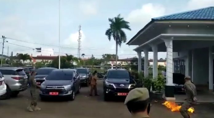 Polisi Beberkan Dugaan Sementara Motif Pelaku Lemparkan Bom Molotov Saat Pelantikan Pejabat di Ketapang