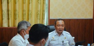 Sekda Ketapang Pimpin Rapat Pengajuan Penetapan Hukum Adat Masyarakat Kampung Silat Hulu