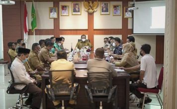 Sekda Ketapang Pimpin Rapat Koordinasi Percepatan Vaksinasi COVID-19