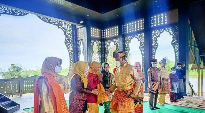 Hadiri Launching Lagu “Aik Kayong” Wabup Farhan : Saya Bangga Melayu Ketapang Punya Kreaktivitas Bangun Adat Budaya