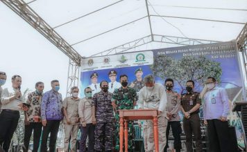 Bupati Ketapang Resmikan Kawasan Wisata Hutan Mangrove