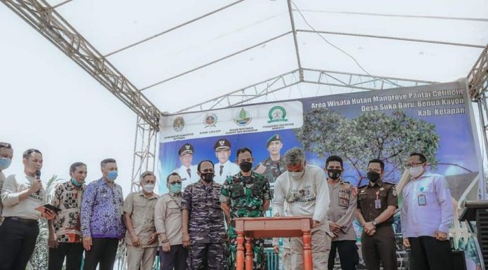 Bupati Ketapang Resmikan Kawasan Wisata Hutan Mangrove