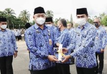 Pimpin Apel Gabungan, Sekda Ketapang Ingatkan ASN Untuk Jadi Teladan Bagi Masyarakat