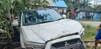 Sebuah Minibus Terlibat Kecelakaan Tunggal di Pahuman, Pengemudi Alami Cidera