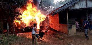 Satu Unit Rumah Warga di Dusun Ketapang Mukok Terbakar