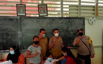 Vaksinasi Sasar Anak Usia 6-11 Tahun di SDN 10 Nyawan dan SDN 22 Senuang