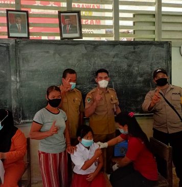 Vaksinasi Sasar Anak Usia 6-11 Tahun di SDN 10 Nyawan dan SDN 22 Senuang
