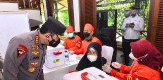 Kapolri Minta Vaksinasi Booster Untuk Lansia Dimaksimalkan