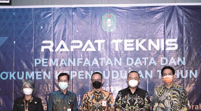Sekda Ketapang Buka Rapat Teknis Pemamfaatan Data dan Dokumentasi Kependudukan se Kabupaten Kota Provinsi Kalbar