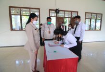 Bupati Landak Lantik BPD Re’es, Desa Miliki Keterwakilan Perempuan