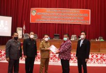 DPRD Landak Sampaikan Rekomendasi Terhadap LKPJ Akhir Tahun Anggaran 2021