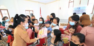 Bupati Landak Sosialisasi Penurunan Angka Stunting di Desa Ambarang