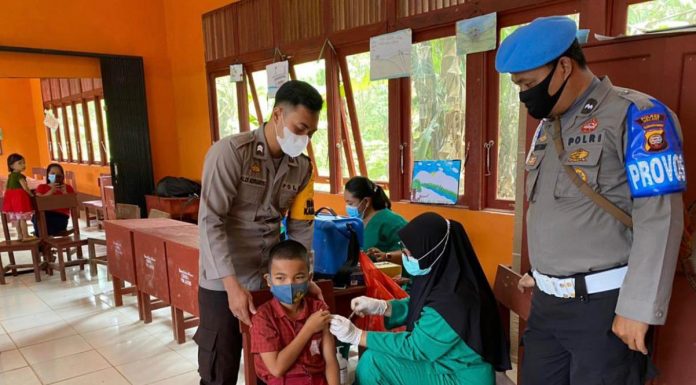 229 Pelajar SD Negeri 1 Pemuar Jalani Vaksinasi Kedua