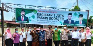 Gelar Vaksinasi Booster Kemenag Labusel Gandeng Kepolisian dan TNI