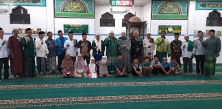 Gelar Safari Ramadhan PC Nahdlatul Ulama Labusel Santuni Sejumlah Anak Yatim