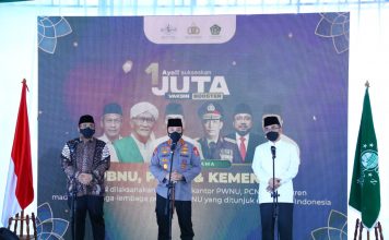 Kapolri Tinjau Pelaksanaan 1 Juta Vaksinasi Booster