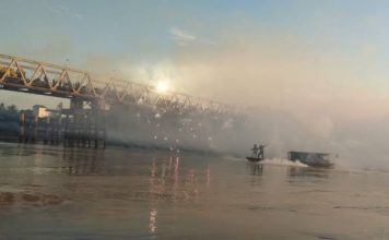 Tahun ini Perang Kembang Api di Jembatan Nanga Pinoh Ditiadakan