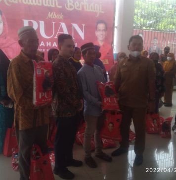 Sejumlah Lansia dan Anak Yatim di Labusel Terima Bantuan Sembako