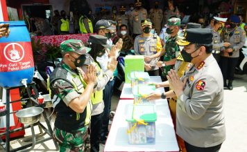 Wujudkan Mudik Aman Wakapolri Tinjau Pos Pengamanan Mudik Lebaran 2022 di Cileunyi Jabar