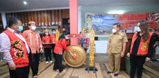 Bahaump Naik Dango Ke 37, Bupati Landak Libatkan Tokoh Adat Tanggulangi Karhutla