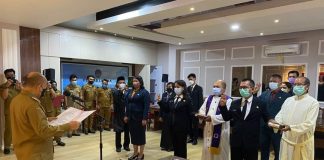 Pj Bupati Landak Lantik Sembilan Aparatur Sipil Negara Penyesuaian Jabatan Fungsional