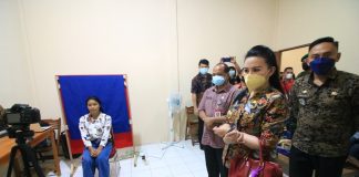 Bupati Karolin Minta Jaminan Ketersediaan Blangko e-KTP Kepada Pemerintah Pusat