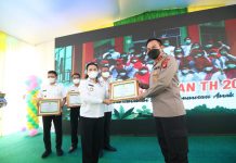 Bupati Karolin Terima Penghargaan Pelaksanaan Imunisasi Rutin se-Kalbar