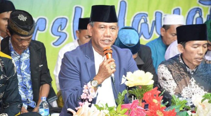 Wabup Farhan Hadiri Sholawat di Sungai Melayu Rayak