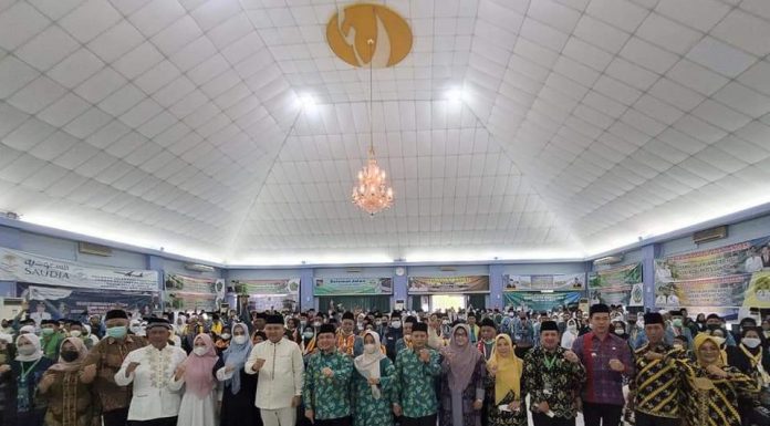 Wabup Ketapang Farhan Hadir Pelepasan Keberangkatan Calon Jemaah Haji di Batam