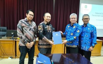Sekda Ketapang Serahkan Aset Jalan Yang Berstatus Jalan Provinsi