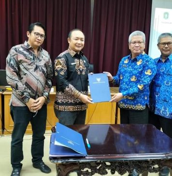 Sekda Ketapang Serahkan Aset Jalan Yang Berstatus Jalan Provinsi