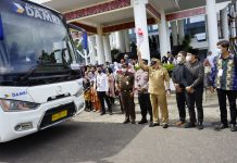 25 Jemaah Calon Haji Kabupaten Landak Diberangkatkan