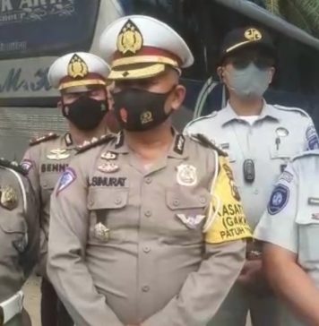 Team Trafic Accudent Analisis Poldasu Olah TKP Kecelakaan Libatkan Bus PMH Kontra dan Bus PMS