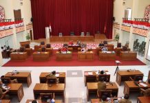 Heri Saman Pimpin Rapat Kerja Banggar DPRD dan TAPD Landak Bahasa KUA dan PPAS APBD 2023