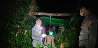 Mayat Pria Tergantung Dibawah Pohon Tengkawang Gegerkan Warga Sejowet