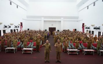 Pj Bupati Pimpin Rapat Kerja Bersama Kepala Sekolah SD dan SMP se Kabupaten Landak