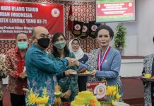Pj Bupati Landak Samuel Buka Kegiatan HUT Ikatan Bidan Indonesia ke- 71