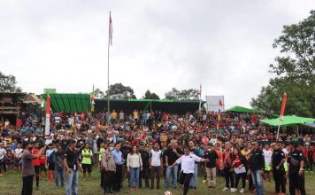 Heri Saman Buka Turnamen Sepak Bola Anik Cup 2022