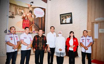 Heri Saman Sampaikan Usulan Pembangunan Kawasan Industri Mandor ke Presiden Jokowi