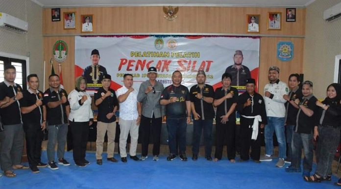 Kepelatihan Pelatih Pencak Silat Tingkat Kabupaten Ketapang Resmi Ditutup
