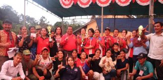 Heri Saman Hadiri Penutupan Lomba Peringatan HUT RI ke 77 di Desa Tubang Raeng