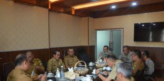 Banjir Genangi Sejumlah Wilayah Ketapang, Sekda Minta Semua Jajaran Responsif Bantu Tanggulangi Bencana