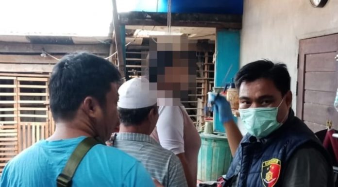 Diduga Cekcok Masalah Rumah Tangga, Istri Nekat Gantung Diri