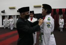29 Anggota Paskibraka Kabupaten Landak Dikukuhkan Pj Bupati Samuel