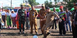 Pj Bupati Landak Samuel Buka Kegiatan Lomba Meriahkan HUT Republik Indonesia ke-77 Yang Digelar Desa Hilir Kantor