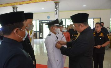Sekda Ketapang Lantik Dua Kades di Kecamatan Jelai Hulu Hasil PAW