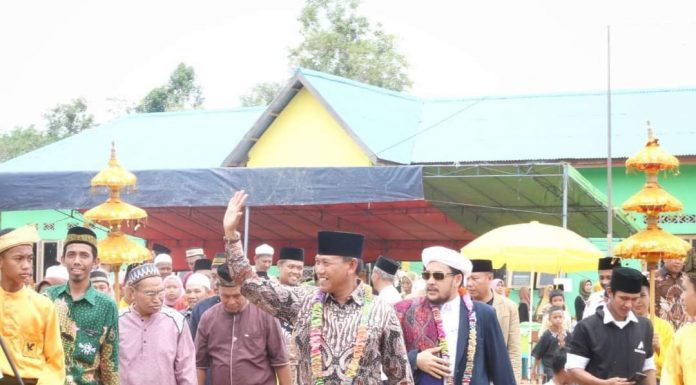 Wabup Ketapang Hadiri Tabligh Akbar Majelis Taklim Tepian Sungai Pawan