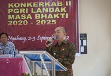 Pj Bupati Landak Buka Konferensi Kerja Kabupaten II PGRI Landak 2022